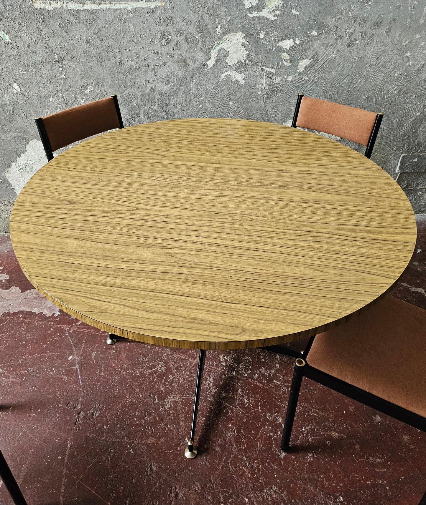 Tavolo e sedie design anni 50