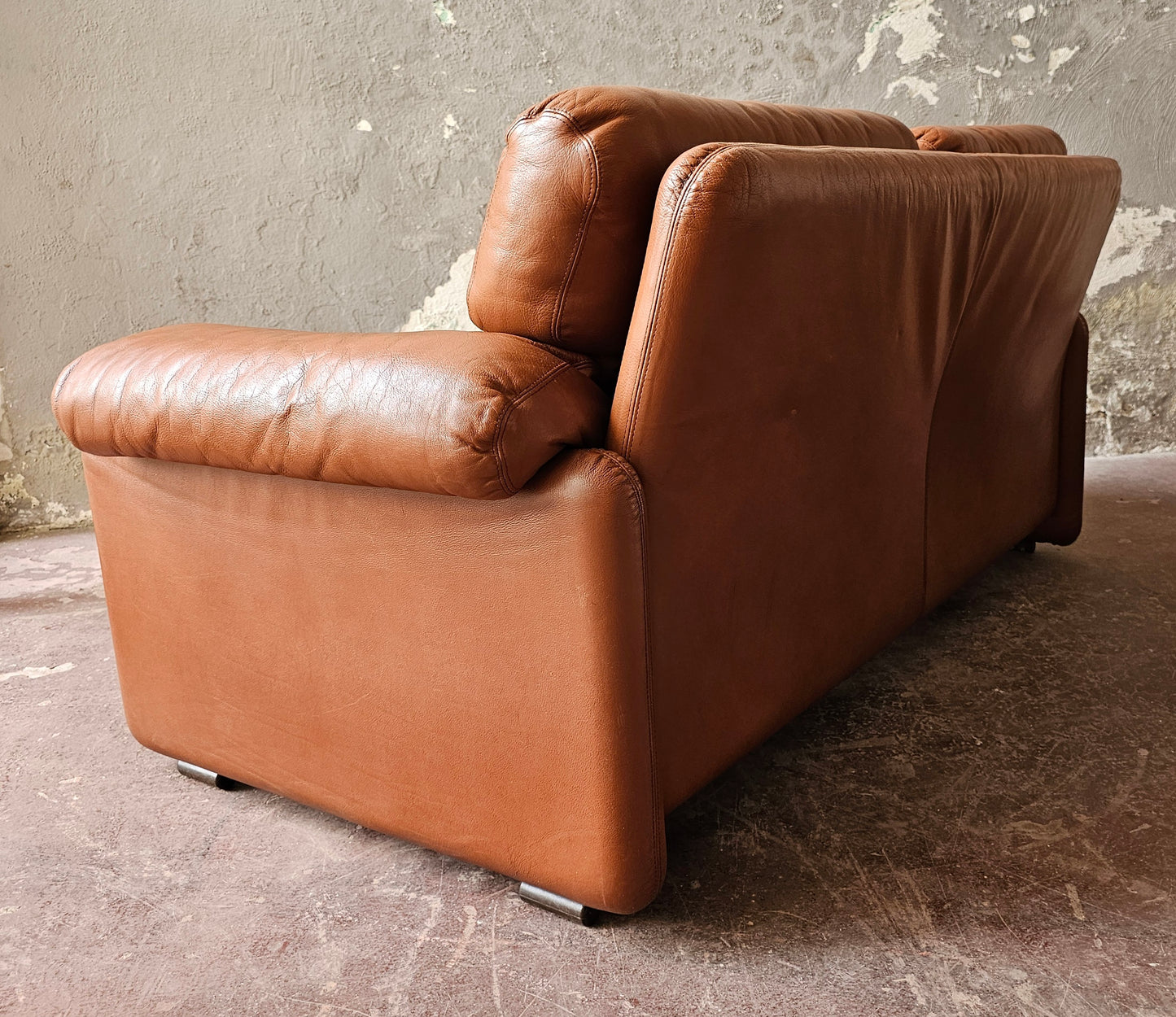 Divano in pelle Coronado di Tobia scarpa 1960