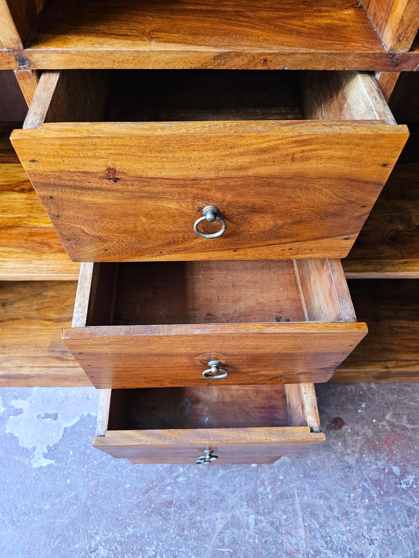Libreria Vintage in Legno massello di Sheesham