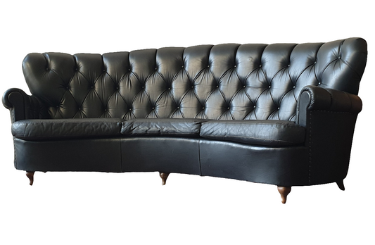 Divano a mezza luna in vera pelle stile Chesterfield